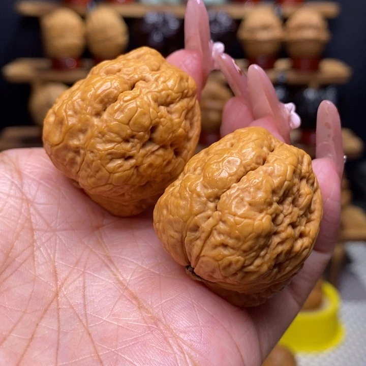 文玩核桃把件平头蟾32号