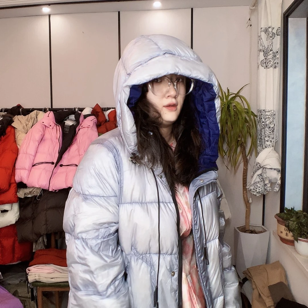 【闪购商品】吾*?灰色长款