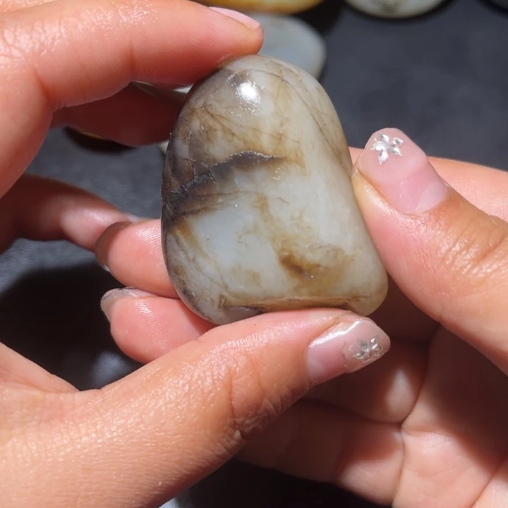 和田玉未镶嵌珠宝奇石