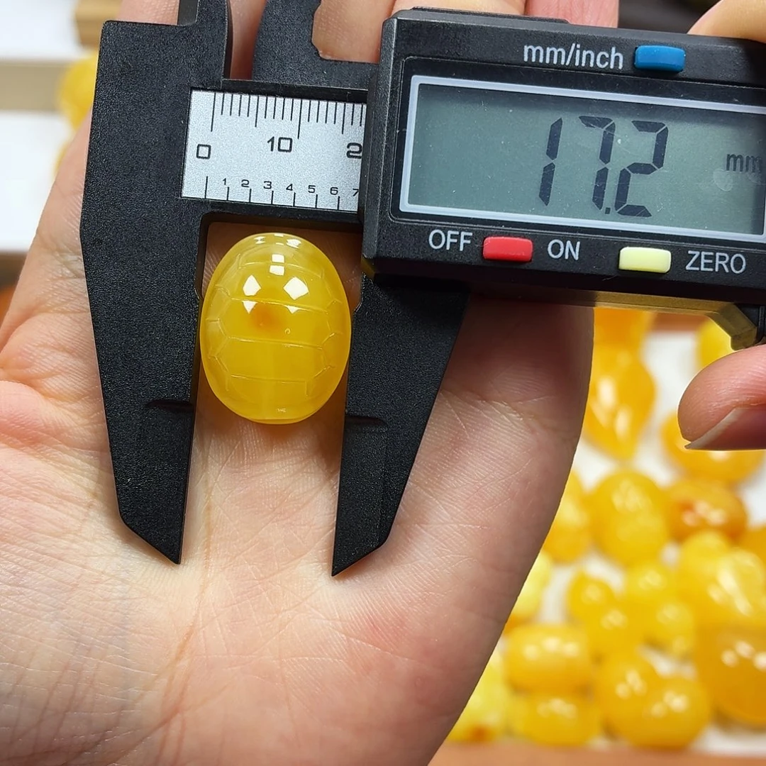 蜜蜡未镶嵌颈饰焦皮浓蜡妖花富甲打孔不退不换