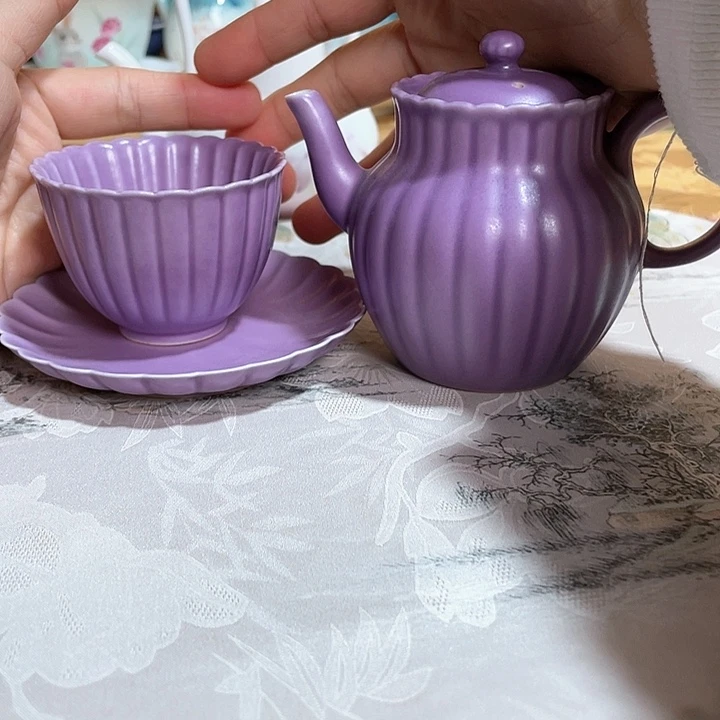 【闪购商品】瓷片f*i紫色壶+杯子+杯垫