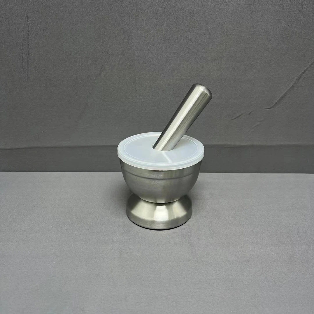 1-026 不锈钢捣蒜器 10*9cm 重约0.79kg神器家用压蒜实心