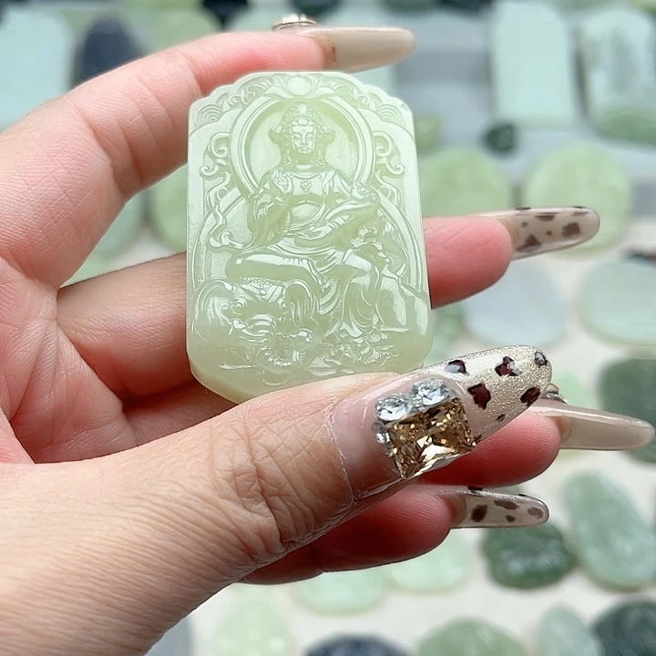 和田玉未镶嵌颈饰