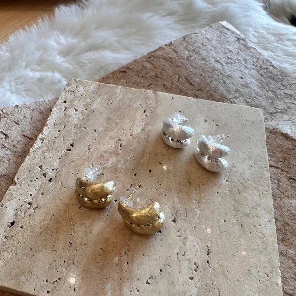 合金耳饰 Julia姐姐】拉丝香蕉耳钉