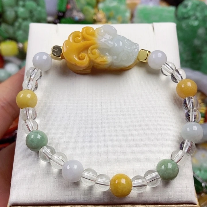 翡翠未镶嵌吊坠(赠链)