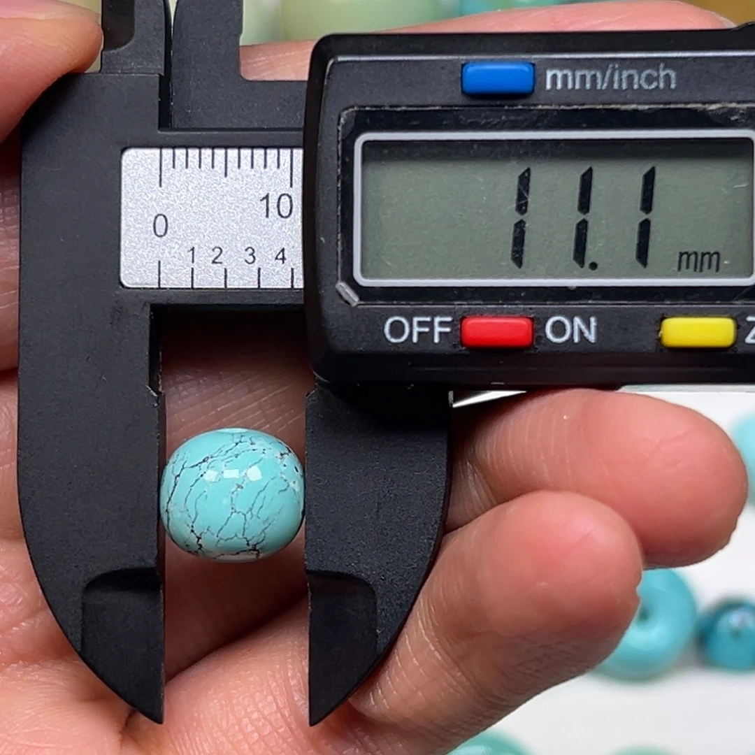 亲***宝绿松石未镶嵌珠宝奇石