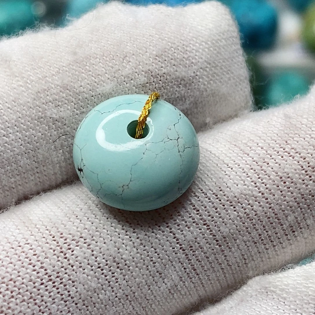 绿松石未镶嵌天然原矿 地大质检13.3mm