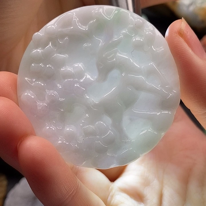 翡翠未镶嵌颈饰翡翠首饰