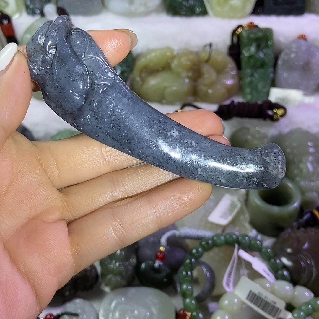 和田玉（糖玉）颈饰未镶嵌