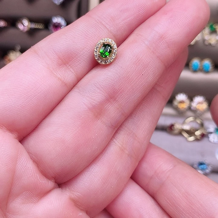 透辉石银S925镶嵌耳饰