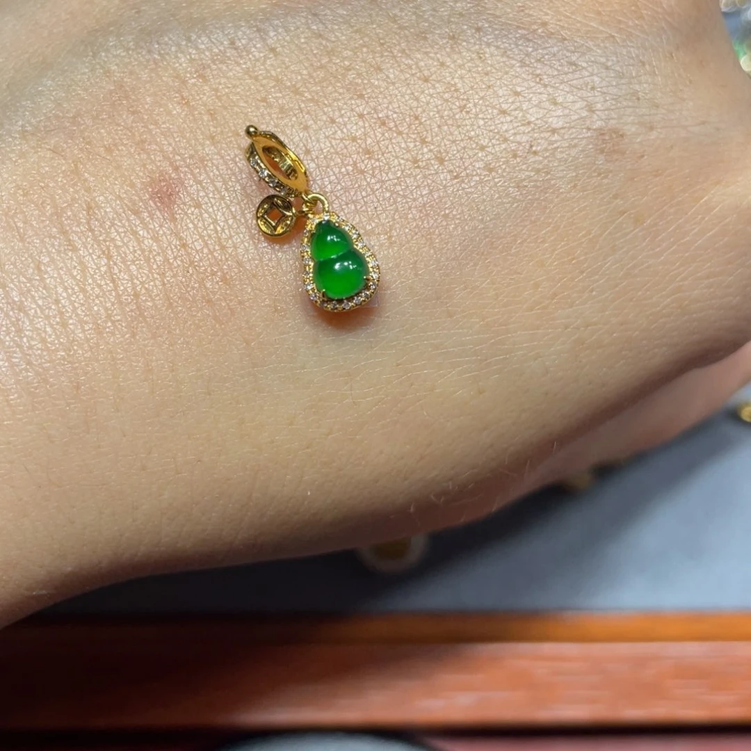 翡翠颈饰18K金镶嵌天然