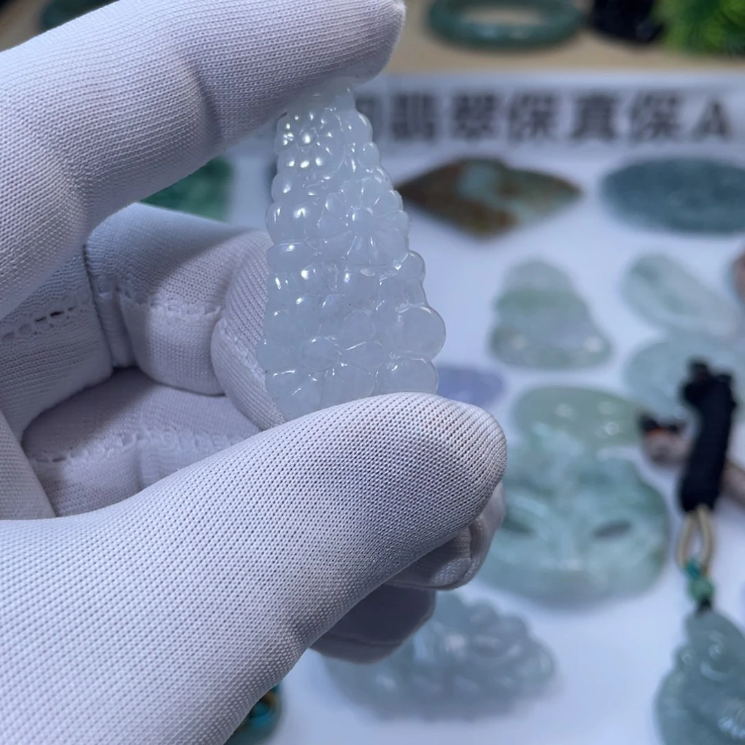 颈饰未镶嵌翡翠1