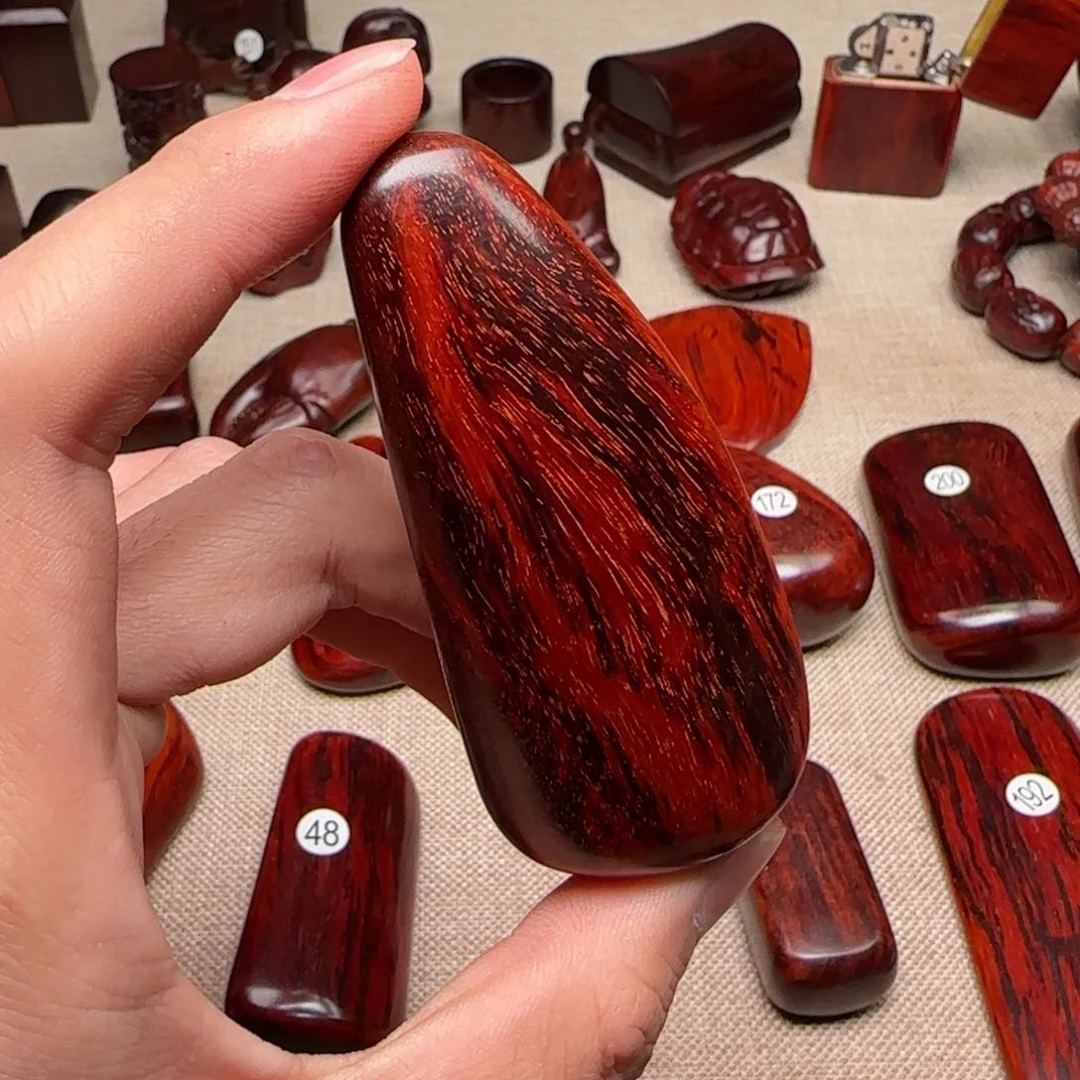 檀香紫檀（小叶紫檀）K***陆