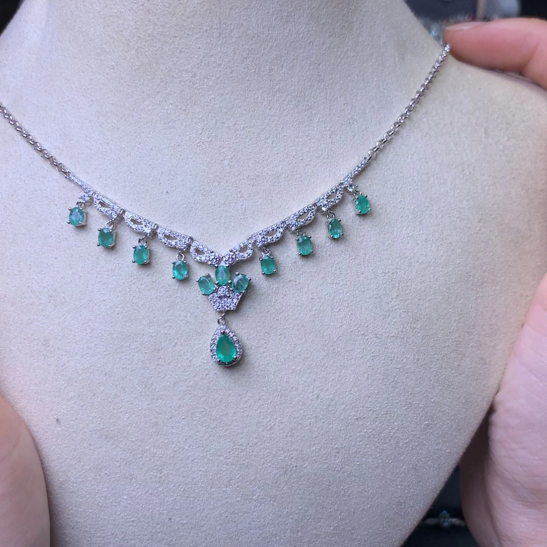 银S925镶嵌颈饰祖母绿项链