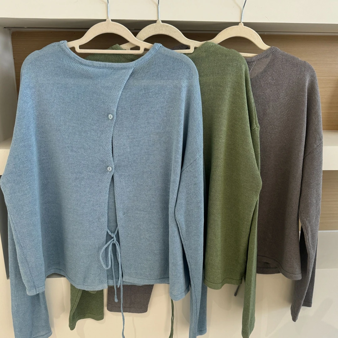 【假日企划】后背纽扣系带莱赛尔镂空针织套头罩衫时尚休闲上衣女