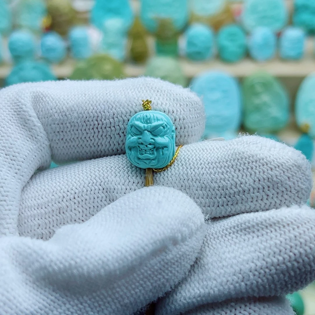 绿松石未镶嵌珠宝奇石