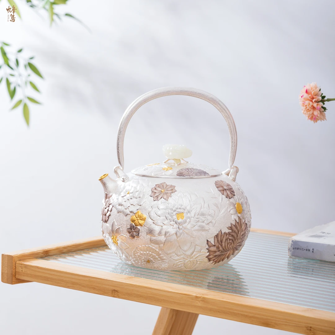 蜂鸟工坊 出口 錾刻万花嵌金包金嘴一块料提梁煮水银壶FNNA1835