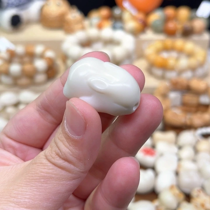 菩提根/象牙果手串趴趴兔1-22-39