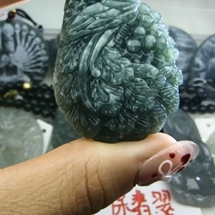 翡翠吊坠(不含链)未镶嵌