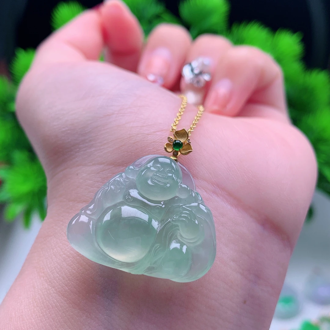 天然缅甸翡翠18K晴底色佛公吊坠、尺寸30.6×29.6×7.8