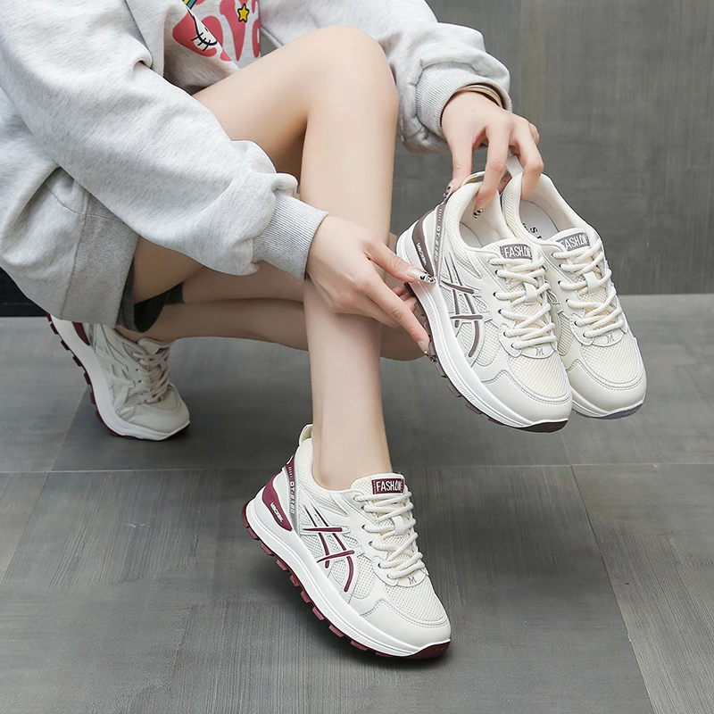 2025春季新款超轻阿甘鞋时尚百搭软底跑步运动鞋