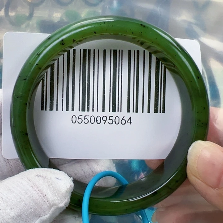 和田玉未镶嵌手镯59