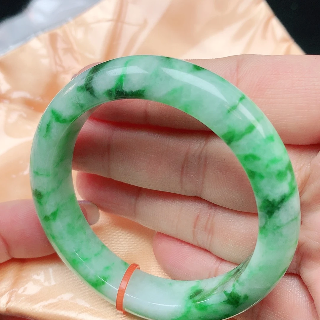 翡翠手镯未镶嵌正圈2068