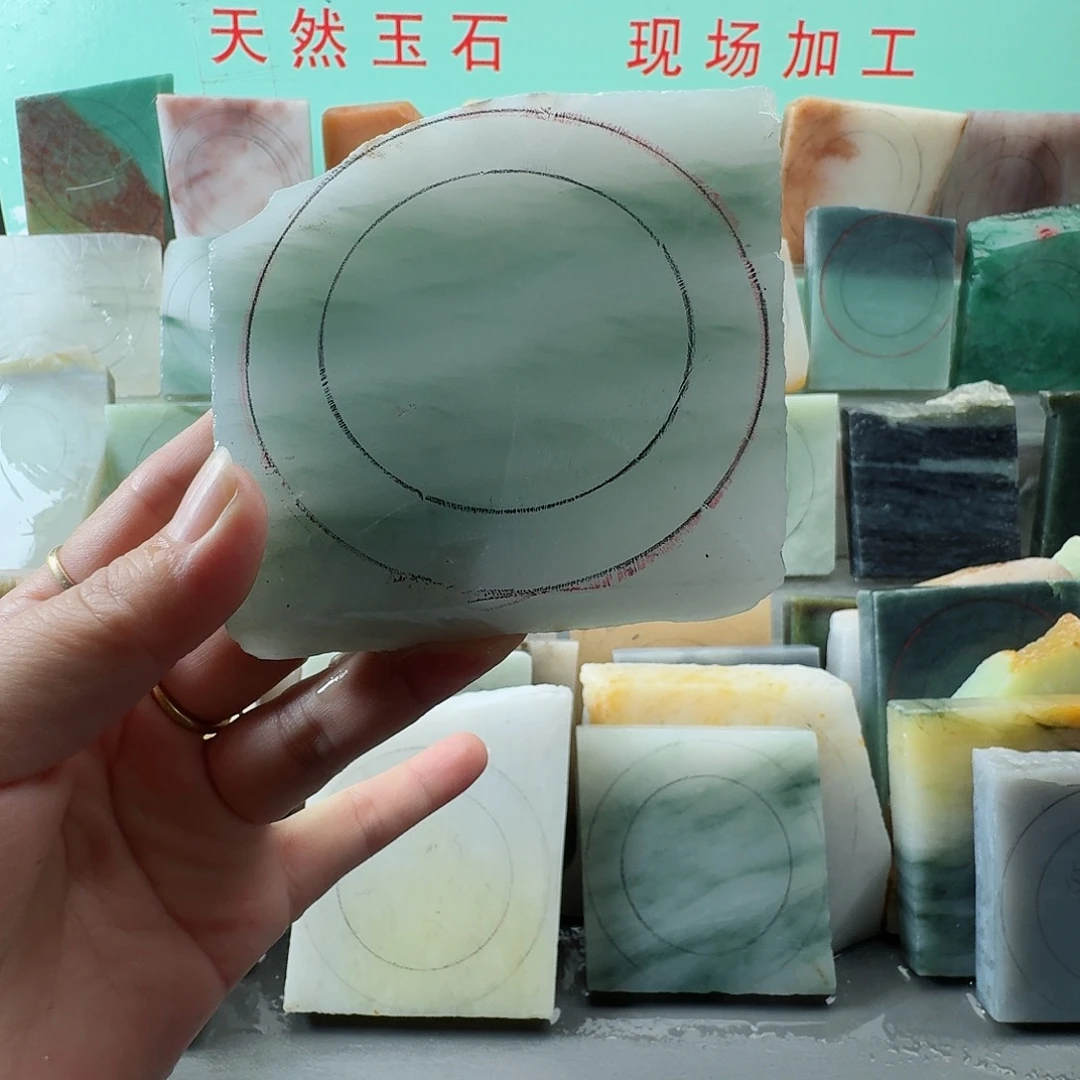未镶嵌手镯石英质玉（金丝玉）手镯定制