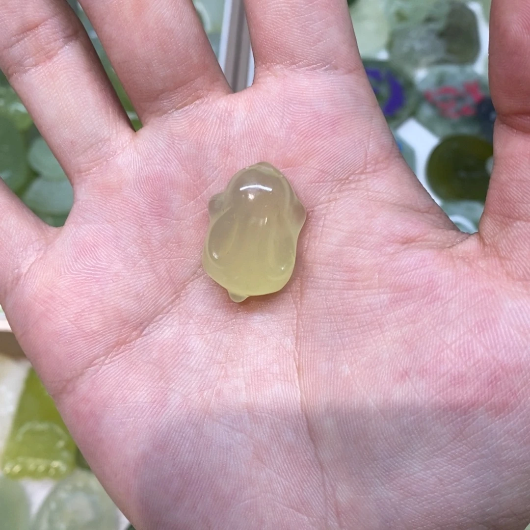 岫玉未镶嵌吊坠(不含链)