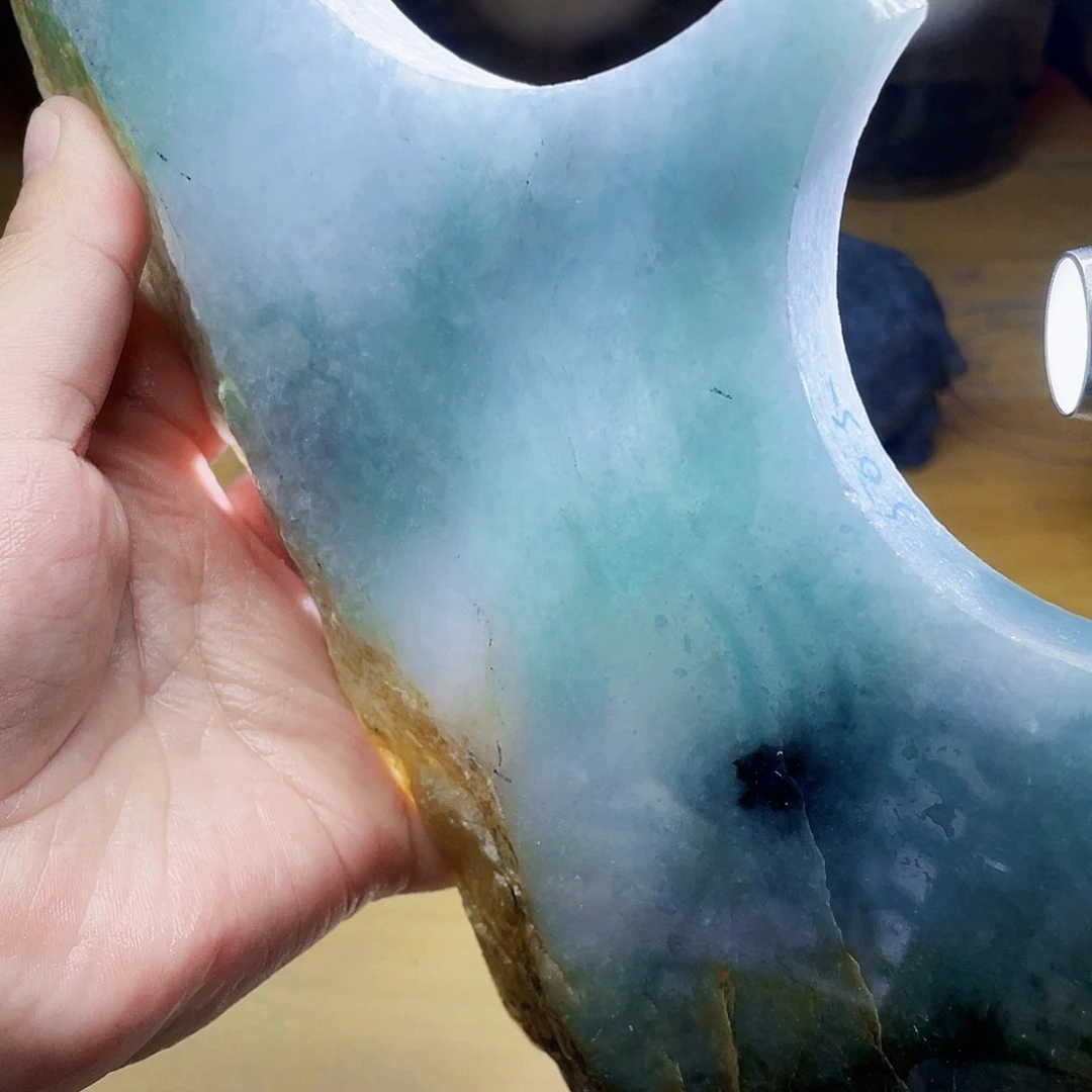 翡翠未镶嵌颈饰毛料56