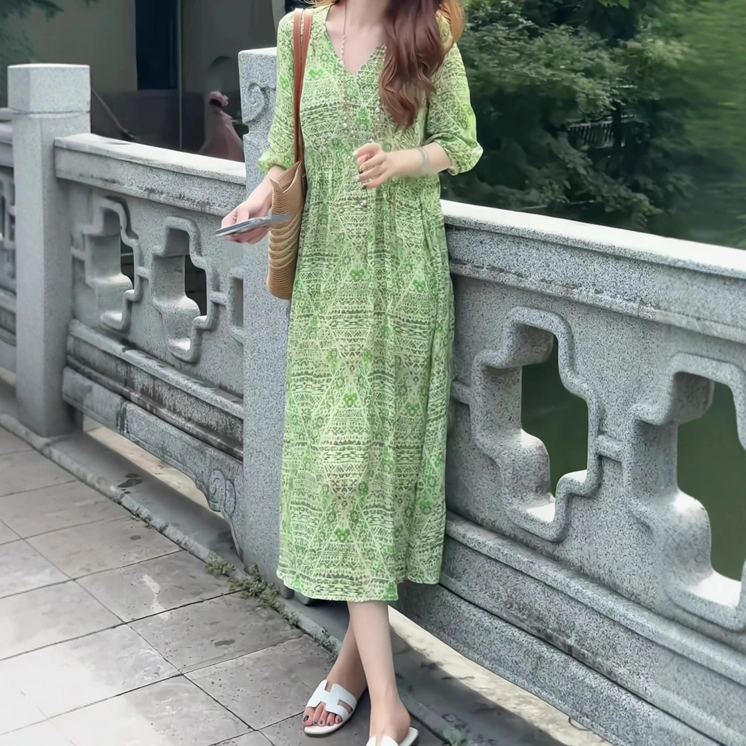 2025夏季显瘦气质连衣裙法式几何图案宽松韩版收腰印花连衣裙