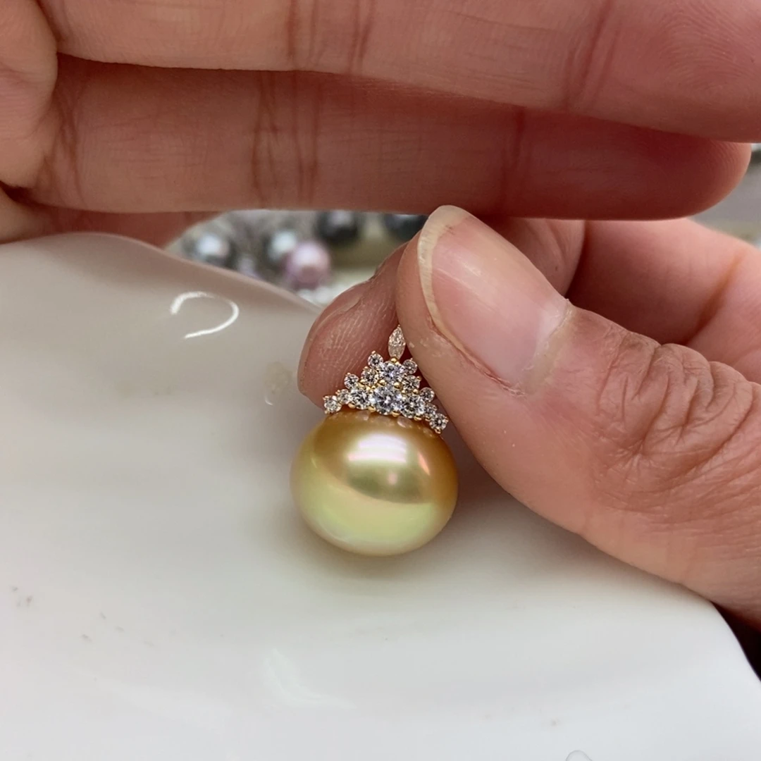 海水珍珠吊坠(不含链)18K金镶嵌