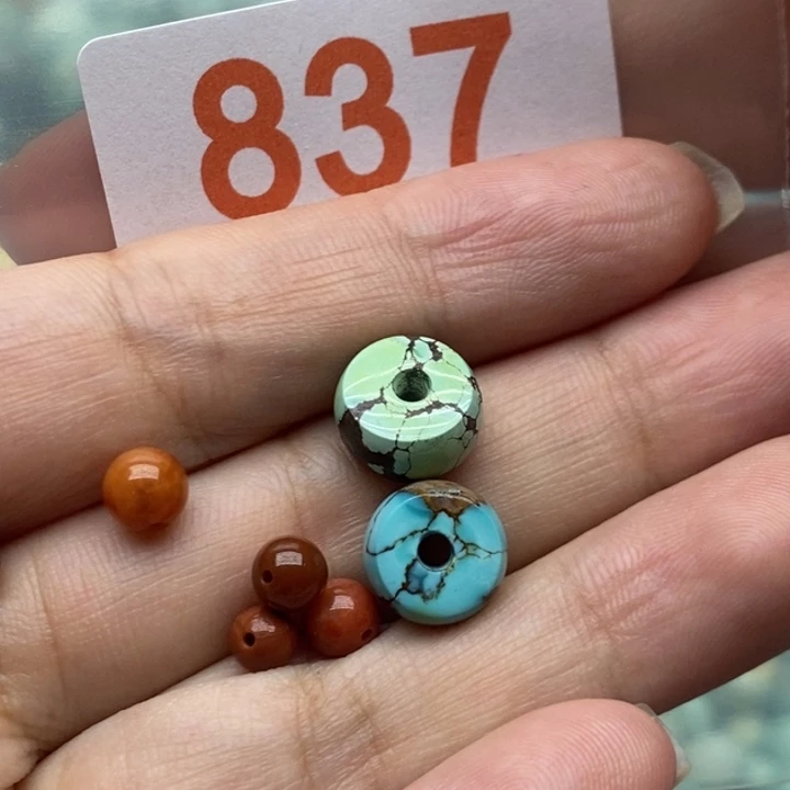 南红玛瑙未镶嵌珠宝奇石