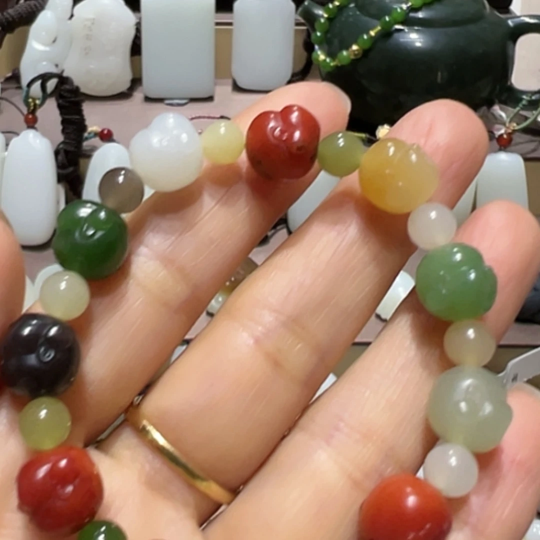 【闪购商品】未镶嵌和田玉车挂