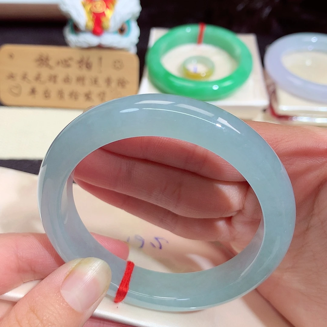 翡翠未镶嵌手镯05