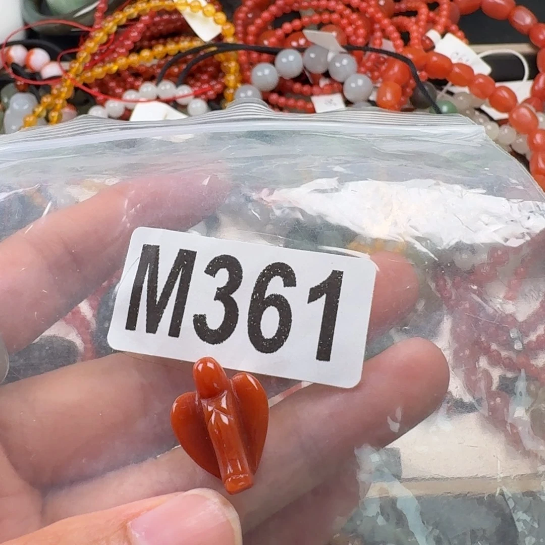 南红玛瑙未镶嵌珠宝奇石