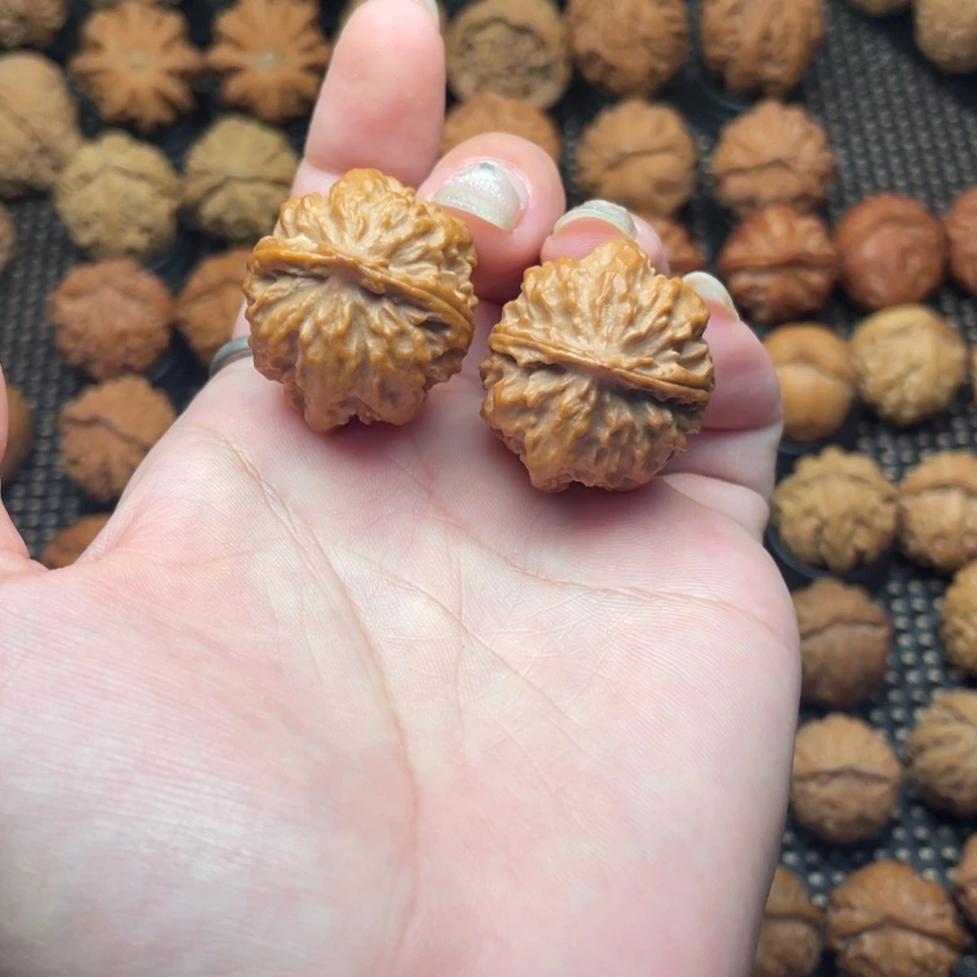 文玩把件野生火麒麟买文玩手串星月菩提葫芦猴头