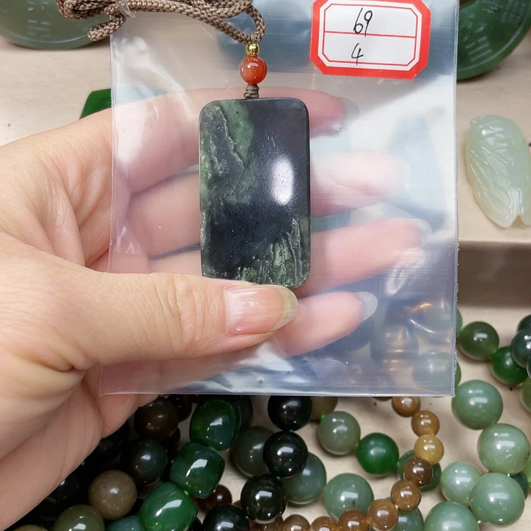 未镶嵌和田玉挂件