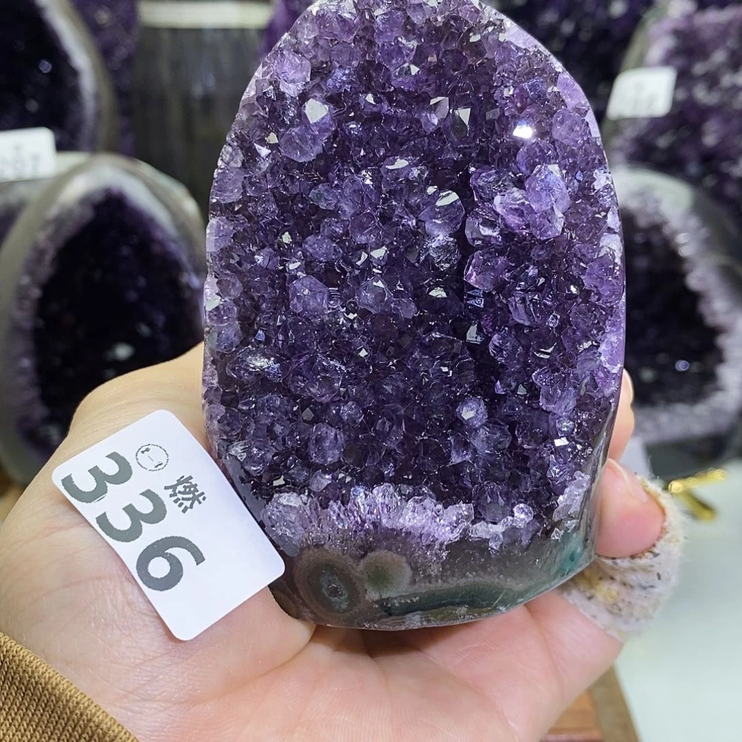 紫晶大型摆件（非配饰）未镶嵌