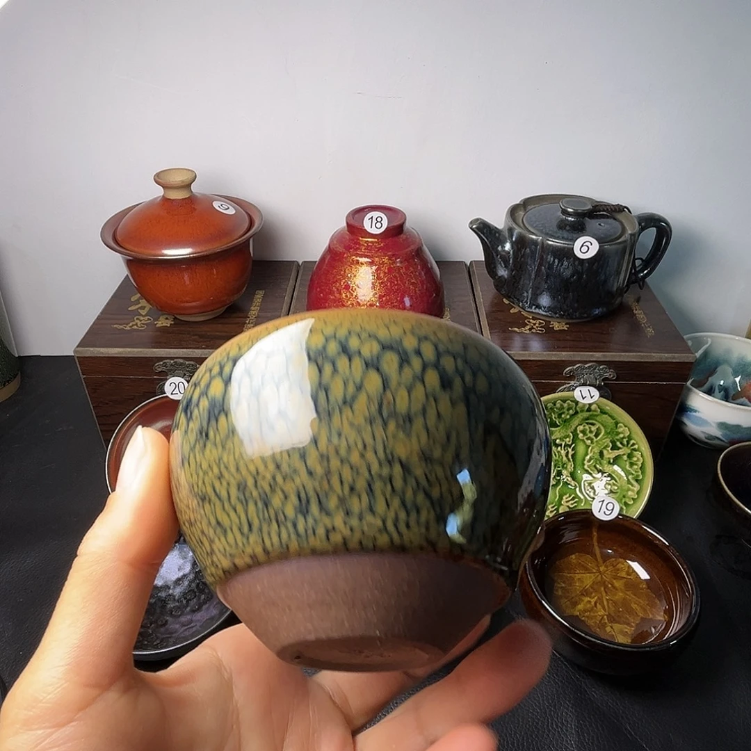 茶盏我是说的话啊哈哈笑