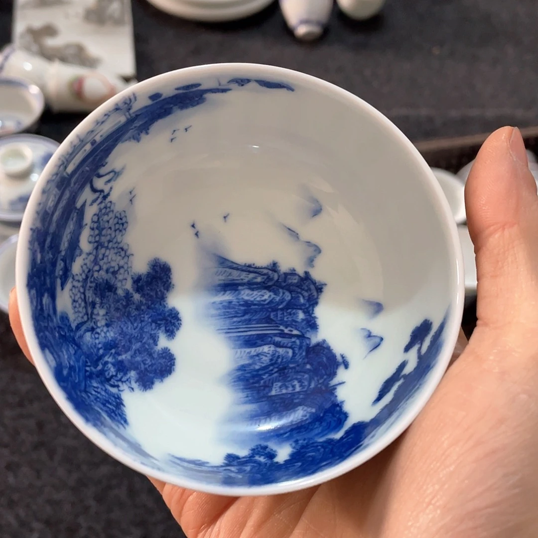 瓷片今天爱吃大米饭