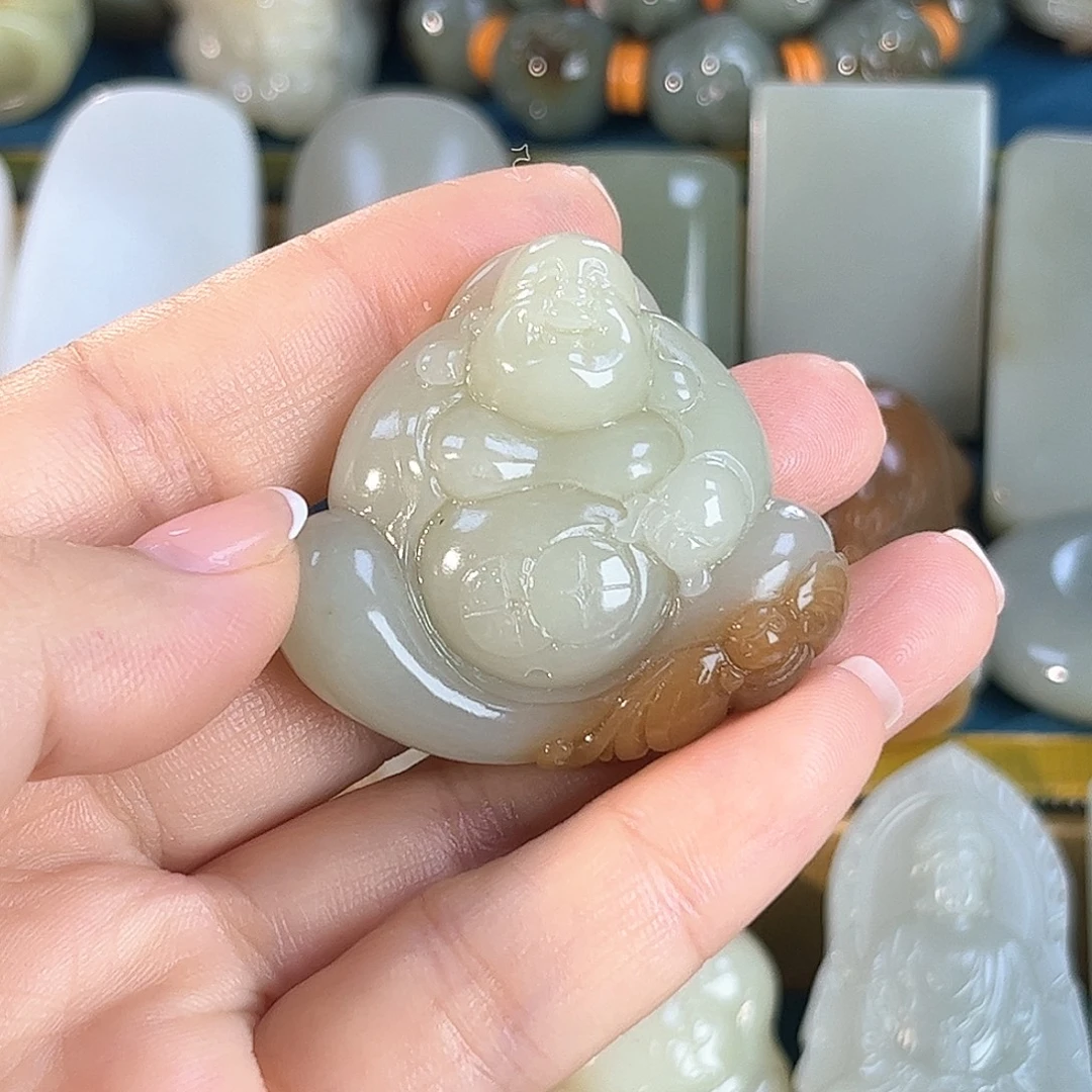 和田玉（糖玉）未镶嵌颈饰