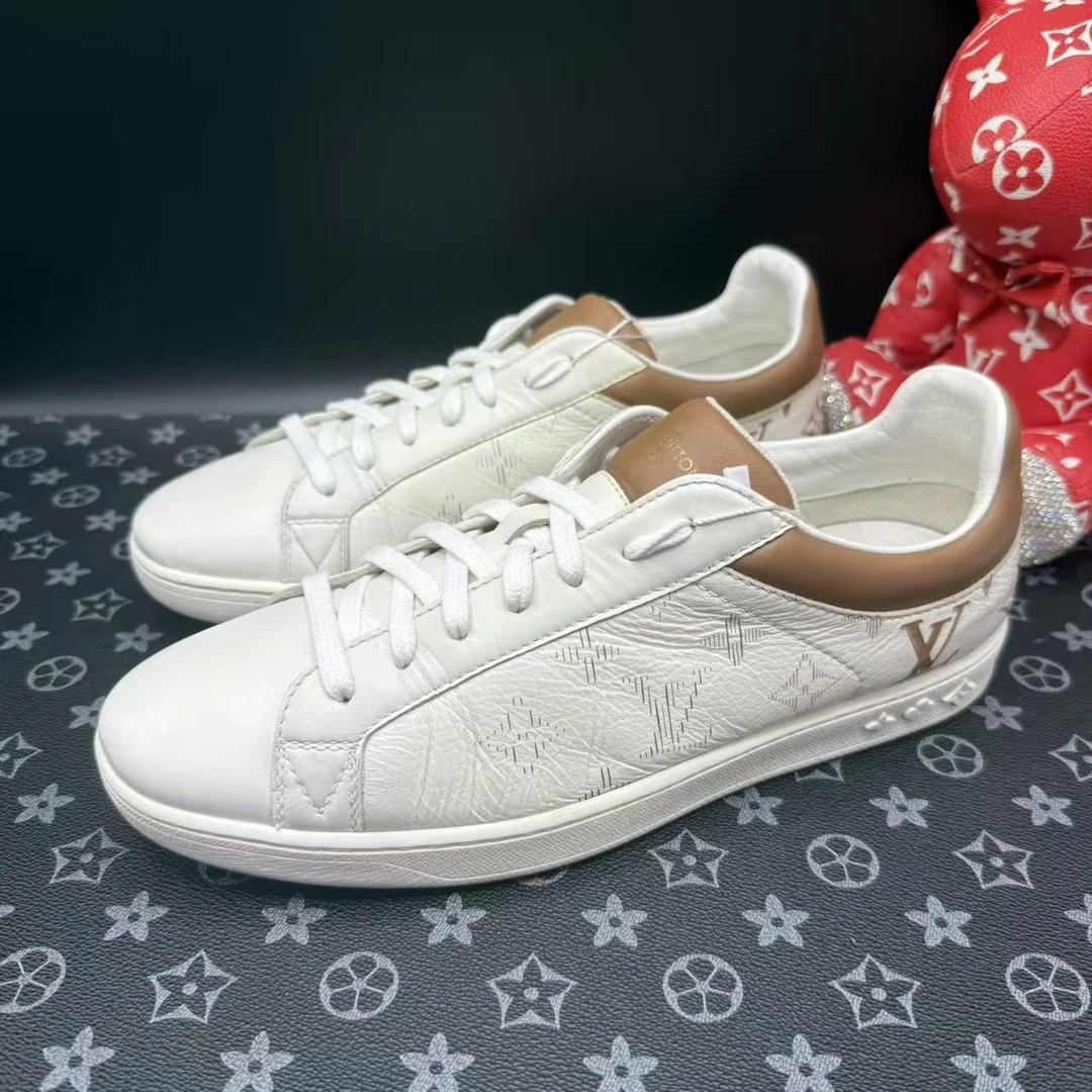 95新 LouisVuitton/路易威登 棕后尾渐变老花板鞋41欧码 kke571