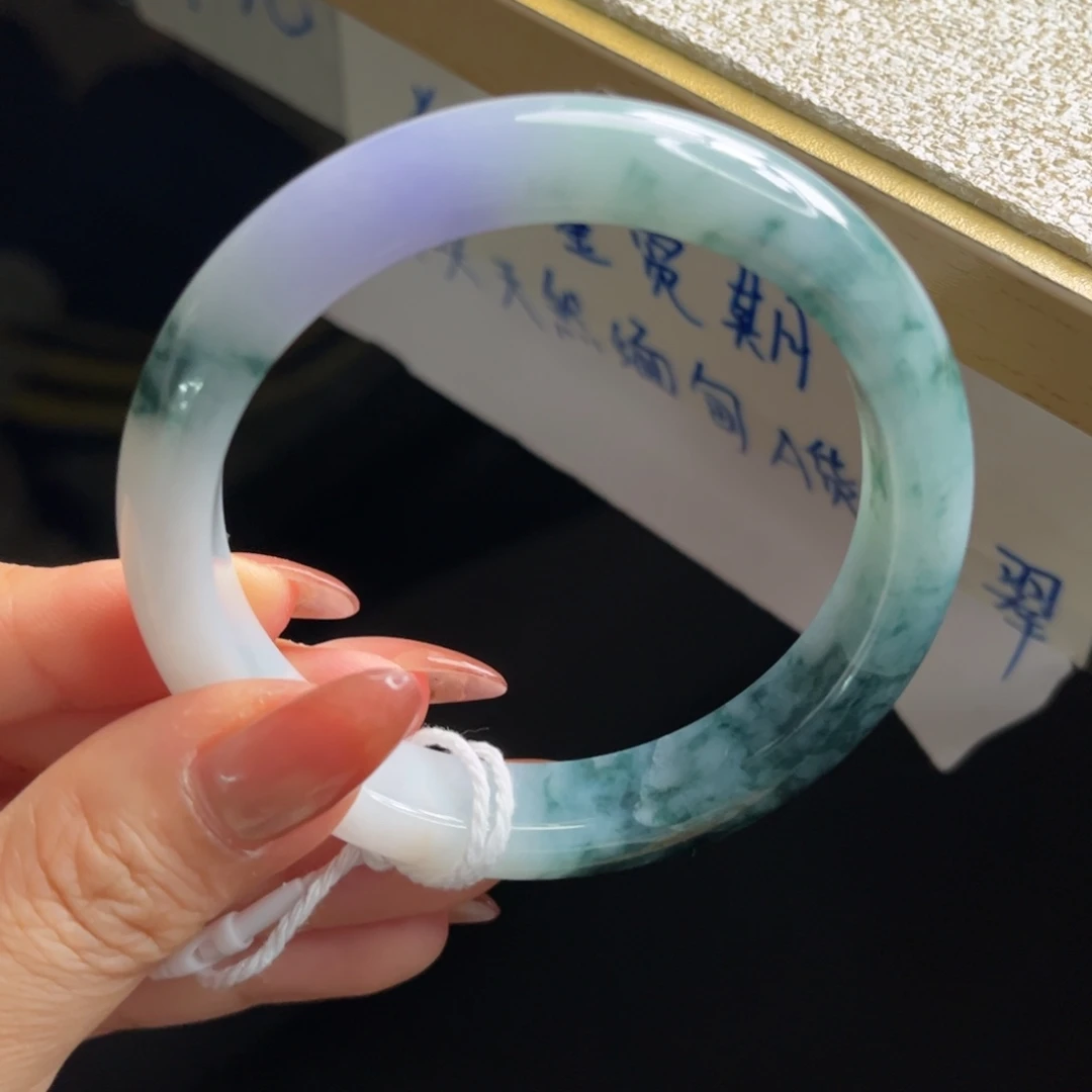 翡翠未镶嵌手镯手镯