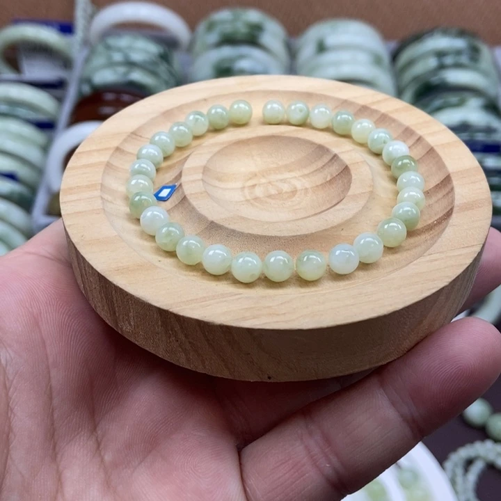 蛇纹石玉未镶嵌手链