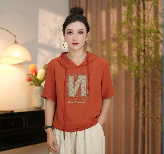 9002新款套头连帽重工烫钻休闲百搭遮肉显瘦卫衣打底衫