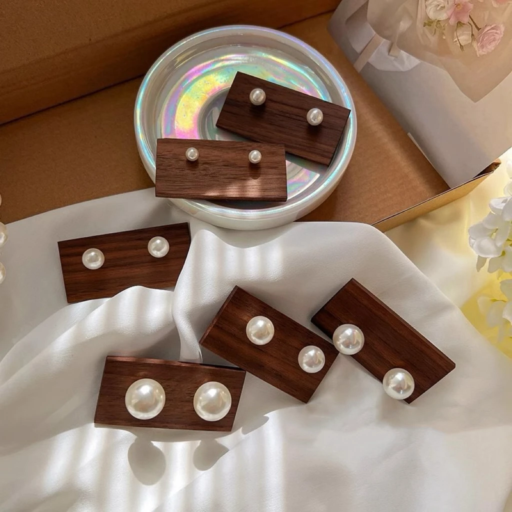 合金仿珍珠耳饰 ［法式公主］设计耳钉小巧温柔小众白色经典简约