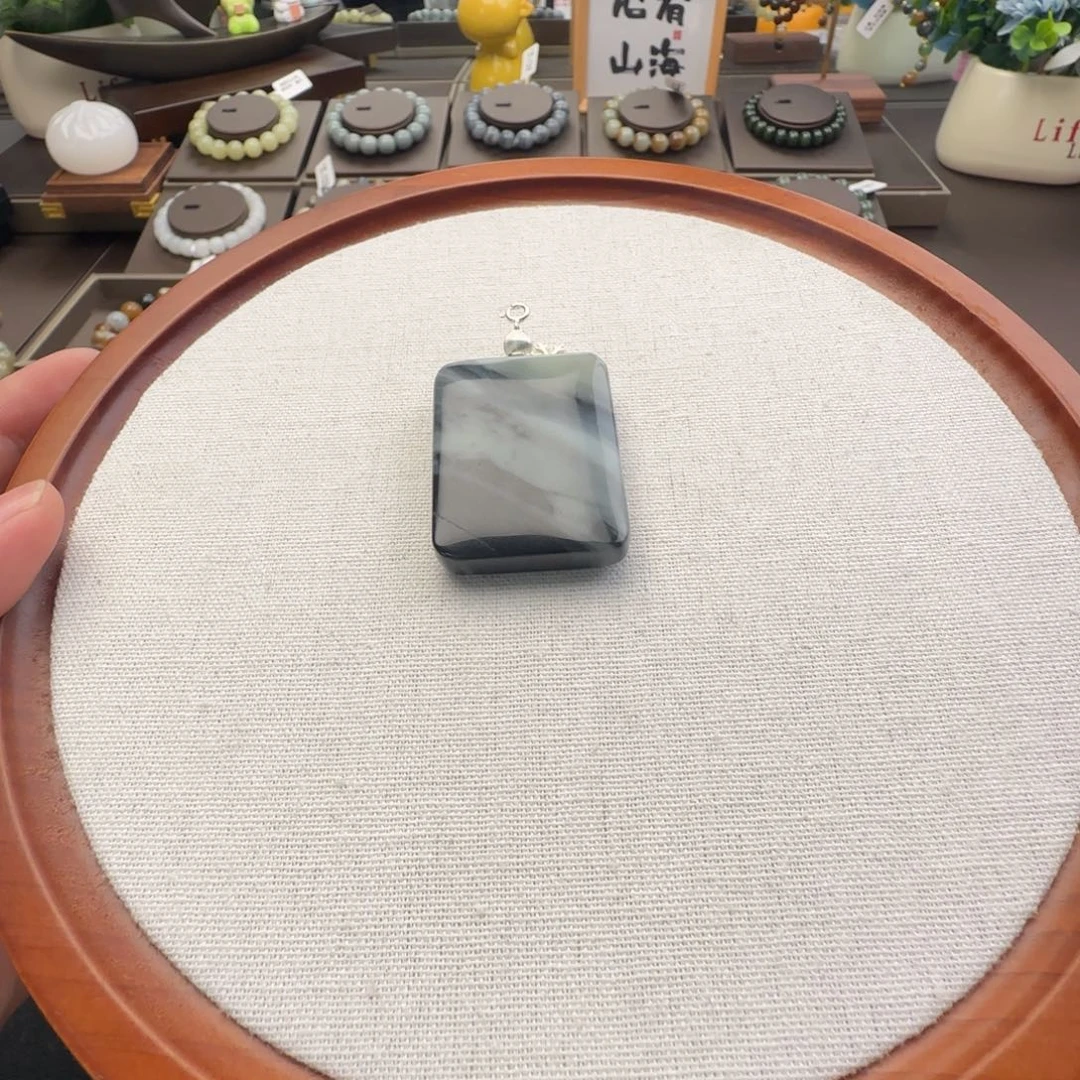 和田玉未镶嵌手链青花无事牌