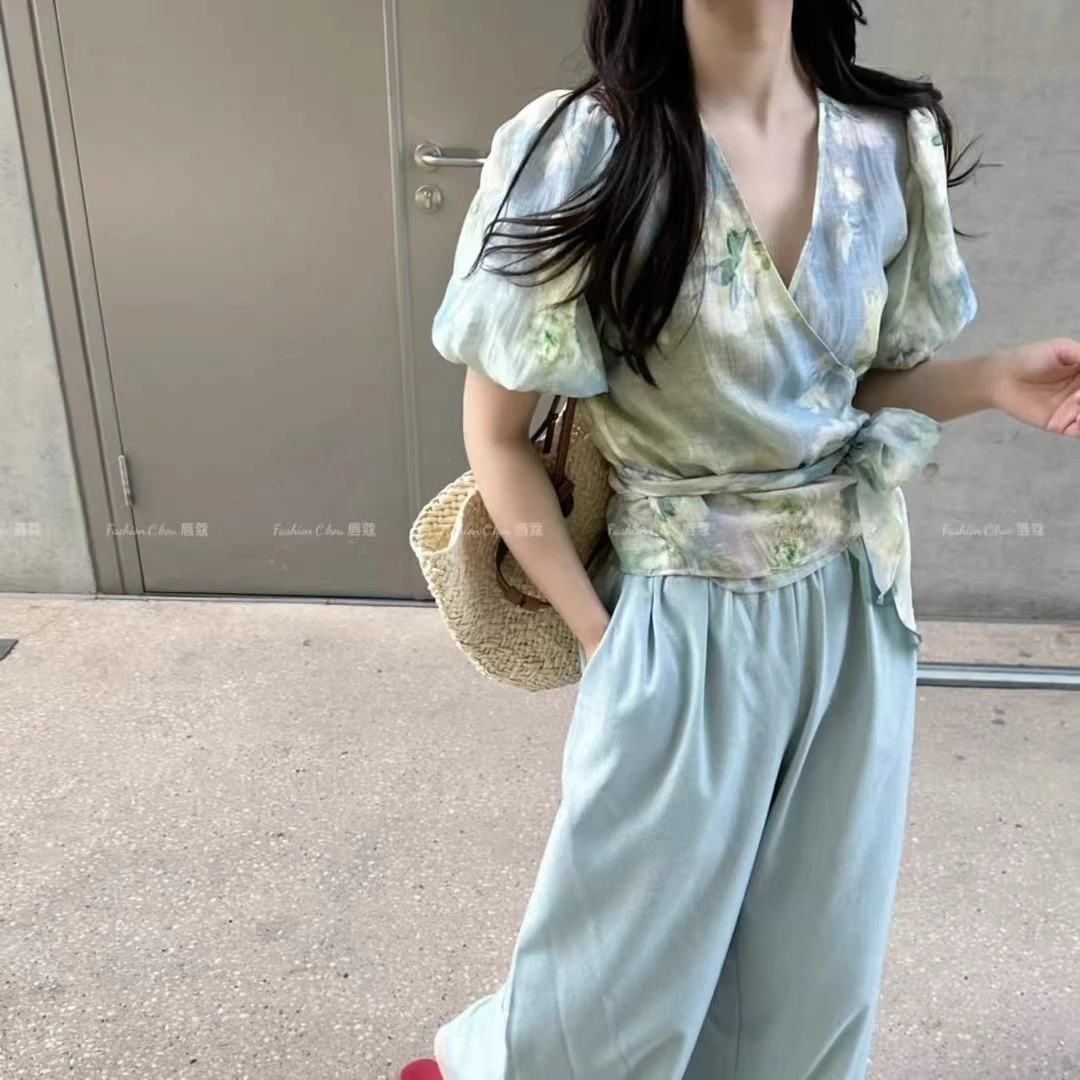 5647-“南法假日”油画碎花绑带衬衣