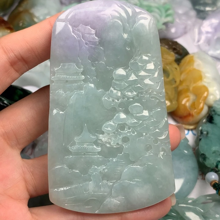 牛***D翡翠未镶嵌颈饰翡翠